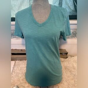 ⭐️ 3 for $20.00 SALE Universal Thread shirt